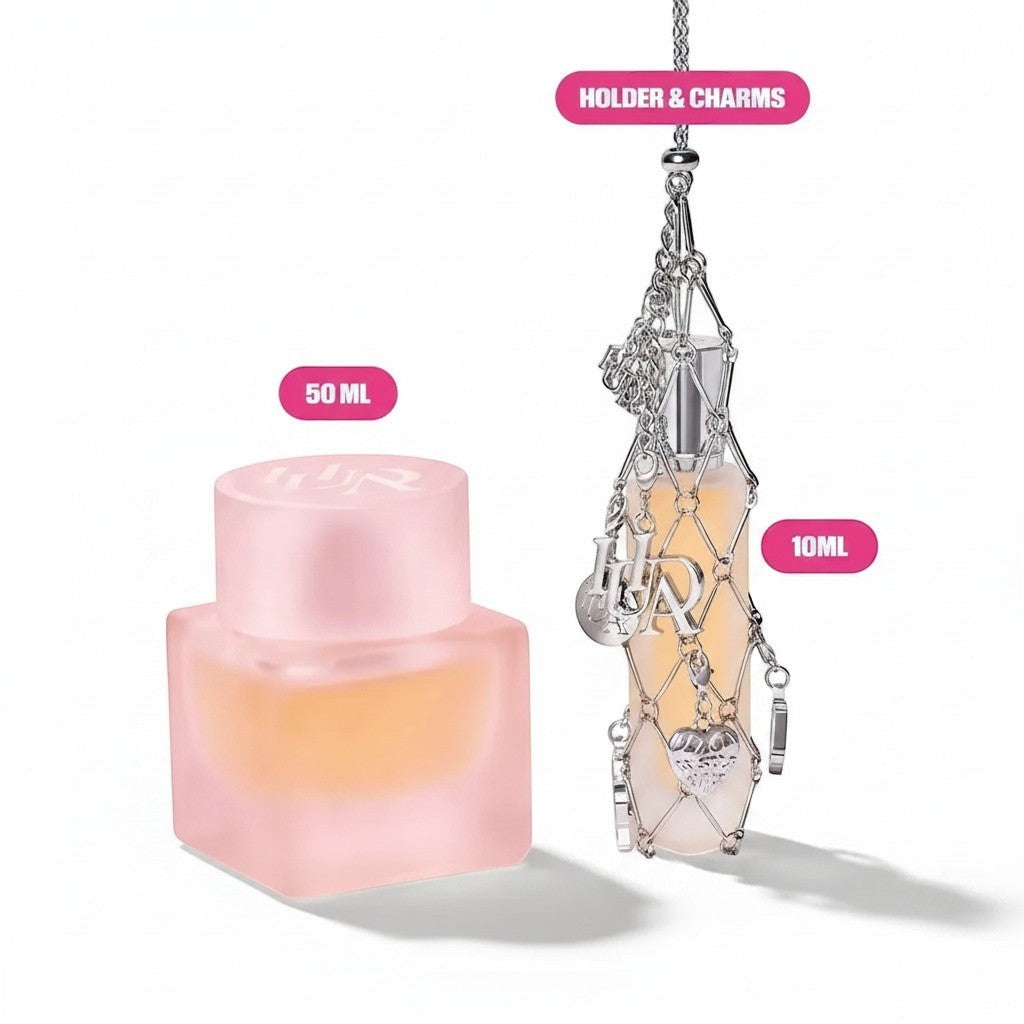 TRENDY DISTRICT Kit Easy Bake Intense : flacon 50ml et format voyage 10ml avec porte-parfum et breloques signature.